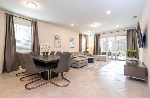 Four Corners Casa | Themed 7 BD Retreat with pool and Game room 16233