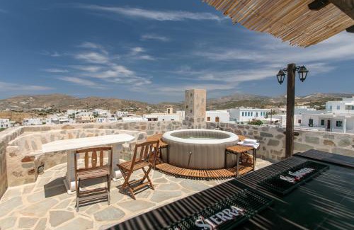 Glinado Casa | Themed House "Castle Halaros" View 17th century