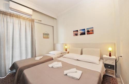 Paralia Dionysiou Apartamento | Themis 40 steps from beach