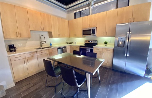 Brown and Stetson Business Condominio | * The Old Town Omni * —Verdadero lujo, ubicación n. ° 1, Flex