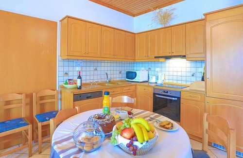 Agios Stefanos Apartamento | Theophilos 2: Amazing location, Bay views, A/C, WiFi, sleeps 4