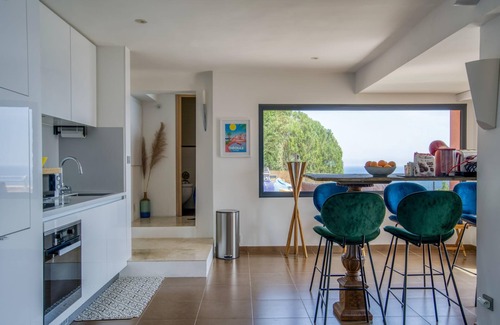 Theoule-Superieur Casa | Théoule: 3-bedroom villa with magnificent sea view, peaceful swimming pool