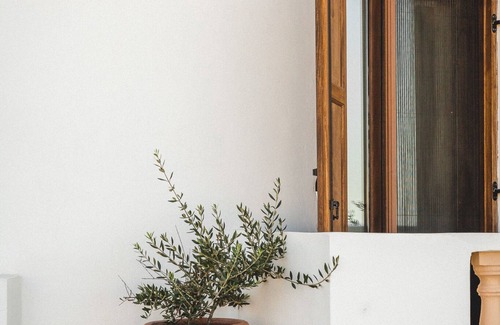 Panagia Apartamento | Theoxenia Kasos Suite with Garden View