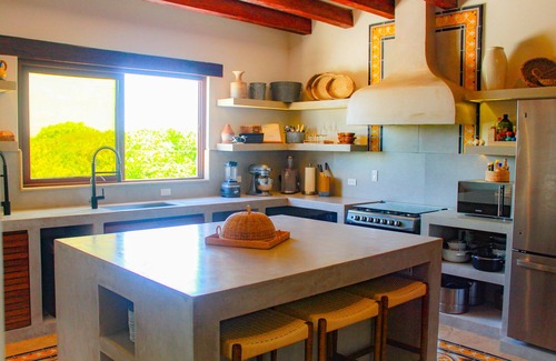 Dzemul Casa | Therasia Luxury Beachfront Retreat