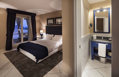 Vulcanello Hotel | Therasia Resort Sea & Spa - The Leading Hotels of the World