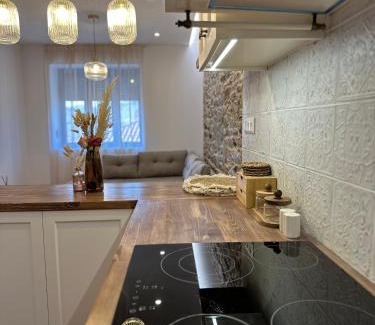 Myrina Casa | Theros Retreat