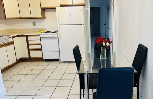 Ives Estates Casa | These is super clean apartment next to my home close to beach and aventura mal
