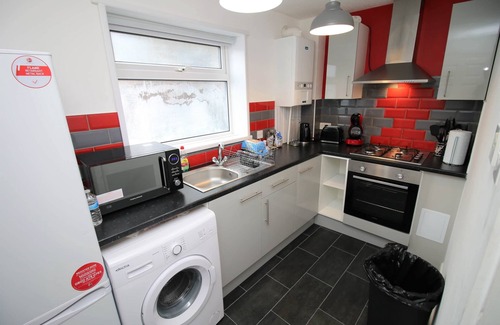 Cathays Casa | Thesiger 1 (3 beds)