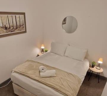 Cathays Apartamento | Thesiger Court Apartments - Free Private Parking - by Property Promise
