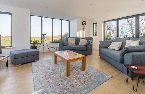 Maughold Casa | Thie Spooyt is a large family holiday home enjoying magnificent views across the north of the Isle o