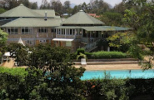 Meru Hotel | Thiiri Centre