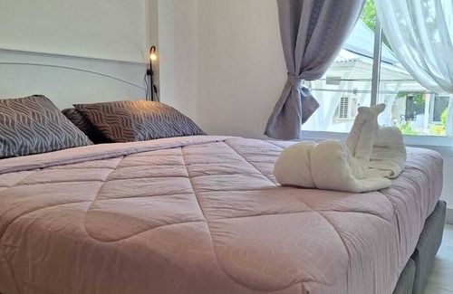 Mae Nam Hotel | Thiptara Resort - adults only