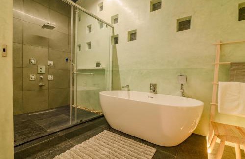 Chavakkad Casa | Thira Beach Home