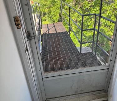Souderton Apartamento | Third Floor loft 2bed 1 bath Historic district