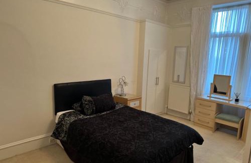 Aberdeen West End Casa | Third House Guest House
