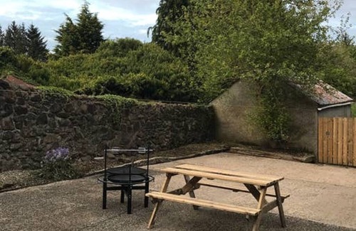 Garvagh Casa | Third tree house located in Garvagh, 4 bedroom, 2 bathroom property