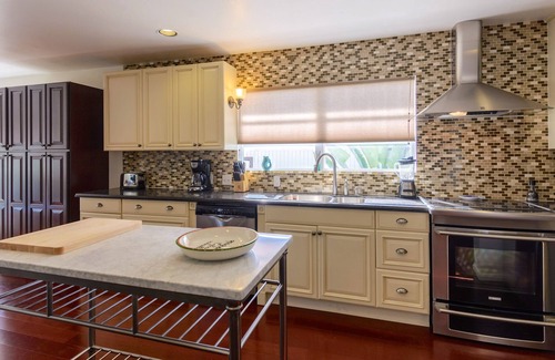 White St. Gallery Casa | Thirsty Mermaid - Large 4/3 Pool Home