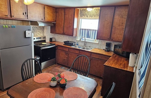Grand Isle Casa | Thirsty Prairie Bungalow 2269 Hwy 1 Grand Isle, La. 70358