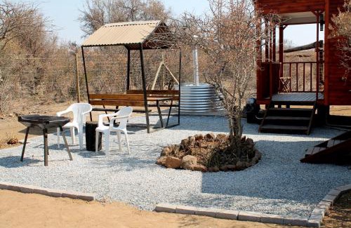 Hammanskraal Casa | Thirty-Three Dinokeng Big 5