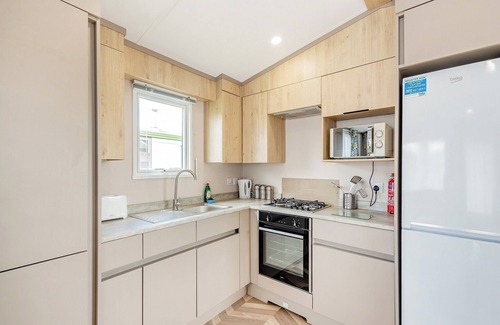 Kirkcudbright Casa | This 2 bedroom caravan sleeps 4 people in one double and one twin bedroom.