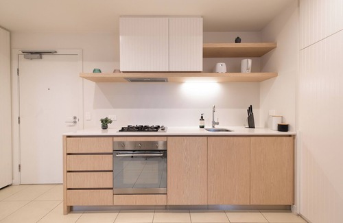 Caulfield North Apartamento | This apartment is a 2 bedroom(s), 2 bathrooms, located in Caulfield North, VIC.