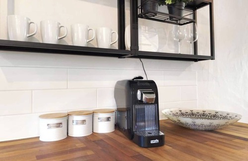 White Gum Valley Apartamento | This apartment is a 2 bedroom(s), 1 bathrooms, located in Fremantle, WA.