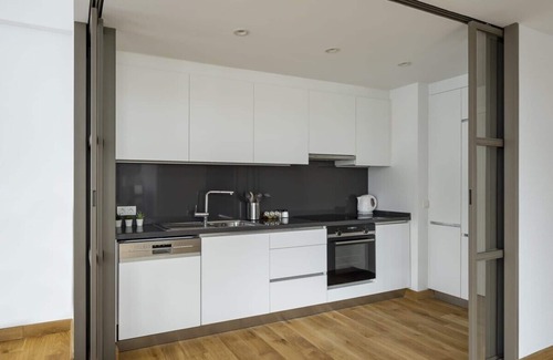 Macka Apartamento | Special modern 2BD/1Bath pied a terre! #117