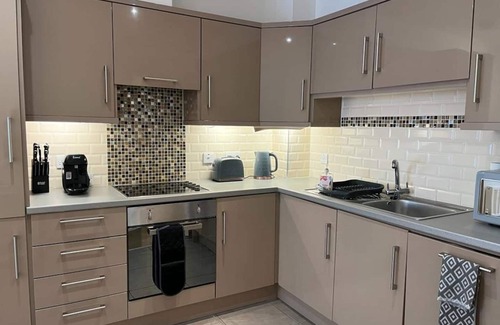 Cathedral Quarter Apartamento | This apartment is a 2 bedroom(s), 2 bathrooms, located in Belfast, Northern Ireland.