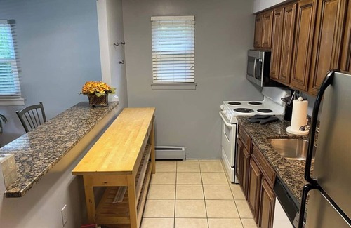 Merion Station Apartamento | This apartment is a 2 bedroom(s), 1 bathrooms, located in Narberth, PA.