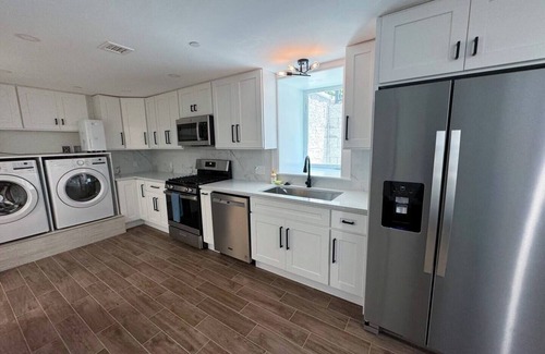 Brighton Apartamento | This apartment is a 3 bedroom(s), 1 bathrooms, located in Brighton, MA.