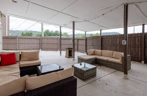 Osage Apartamento | This apartment is a 2 bedroom(s), 1 bathrooms, located in Morgantown, WV.