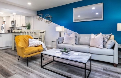 Thousand Oaks Apartamento | This apartment is a 2 bedroom(s), 1 bathrooms, located in Thousand Oaks, CA.