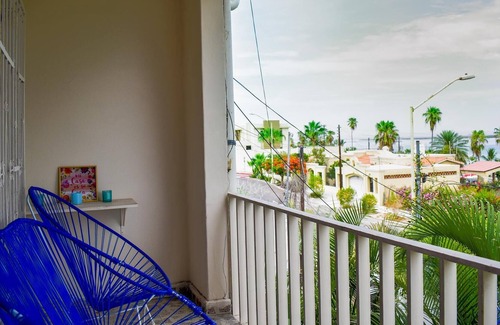 Esterito Casa | Fantástica VISTA 3 HAB. Condominio en el centro COMPLETAMENTE equipado a 1 cuadra de malecón, vista al mar