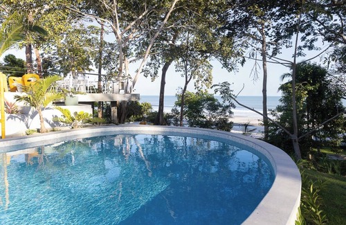 Boca Corona Apartamento | This bright and airy suite is perfect for couples or solo travelers