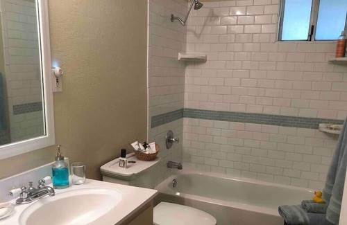 North Auburn Casa | This bungalow is a 1 bedroom(s), 1 bathrooms, located in Auburn, CA.