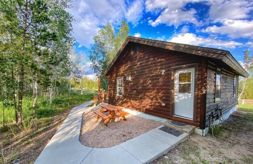 Grand Lake Cabina | This cabin is a 3 bedroom(s), 2 bathrooms, located in Grand Lake, CO.