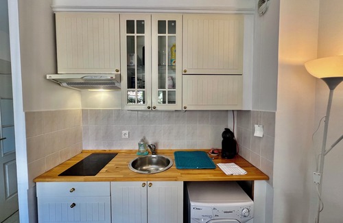 Roquebrune-Cap-Martin Condominio | This condominium is a 1 bedroom(s), 1 bathrooms, located in Roquebrune-Cap-Martin, Roquebrune-Cap-Martin.