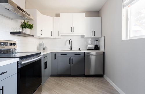 Encanto Condominio | This condominium is a 0 bedroom(s), 2 bathrooms, located in Phoenix, AZ.