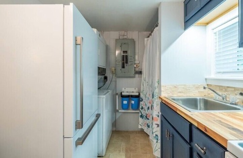 Frank Cabaña | This cottage is a 1 bedroom(s), 1 bathrooms, located in Newland, NC.