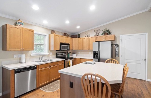Newland Cabaña | This cottage is a 2 bedroom(s), 2 bathrooms, located in Newland, NC.