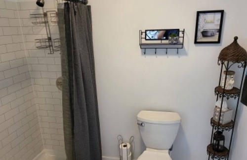 Shelbyville Apartamento | This cozy, furnished apartment is perfect for the traveling professional.
