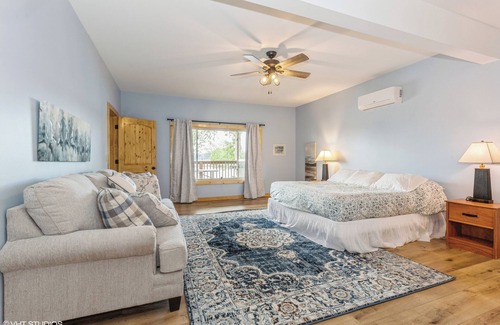 La Porte Apartamento | This duplex is a 2 bedroom(s), 2 bathrooms, located in La Porte , IN.