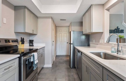 Springwoods Apartamento | This duplex is a 2 bedroom(s), 2.5 bathrooms, located in Austin, TX.