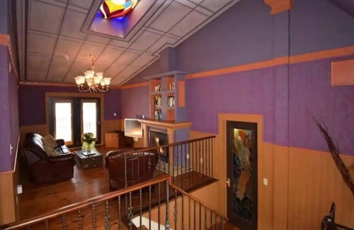 Niagara-on-the-Lake Cabaña | This European flair minutes from historic Niagara On The Lake