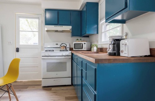 Lincoln Park Casa | This guest house is a 1 bedroom(s), 1 bathrooms, located in Kingston, NY.