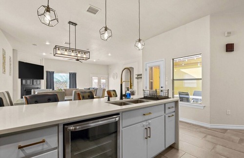 Biggs Field Casa | This home is stylish and filled with every ammenity
