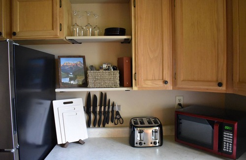 Three Oaks Casa | This home works for an extended family vacation or a weekend getaway.