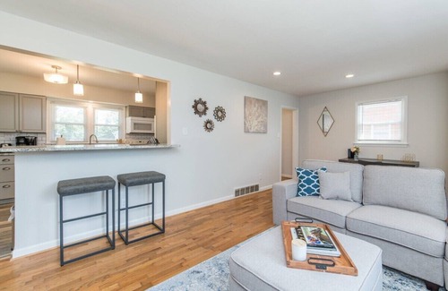 Lexington Casa | This house is a 2 bedroom(s), 1 bathrooms, located in Lexington, KY.