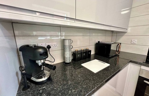 Ormeau Casa | This house is a 2 bedroom(s), 1 bathrooms, located in Belfast, Northern Ireland.