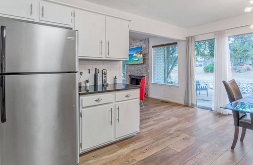 Central Oklahoma City Casa | This house is a 2 bedroom(s), 1.5 bathrooms, located in Oklahoma City, OK.